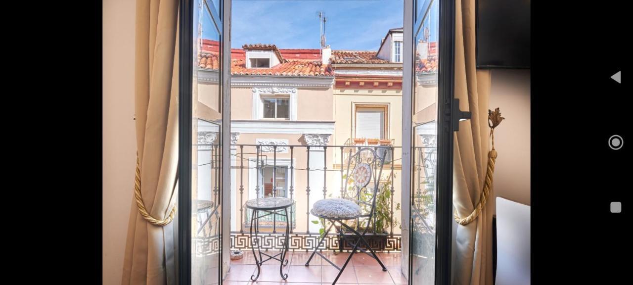 Mad Coco Vintage Apartment Plaza Mayor Madrid Buitenkant foto